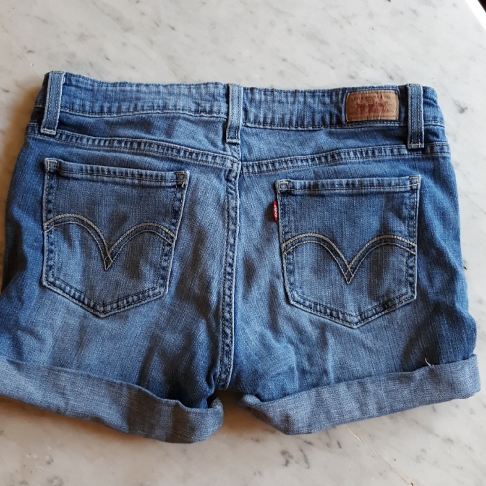 Levi super low shorts